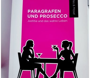alt="Paragrafen und Prosecco"