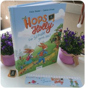 alt="Hops & Holly. Die Schule geht los!"