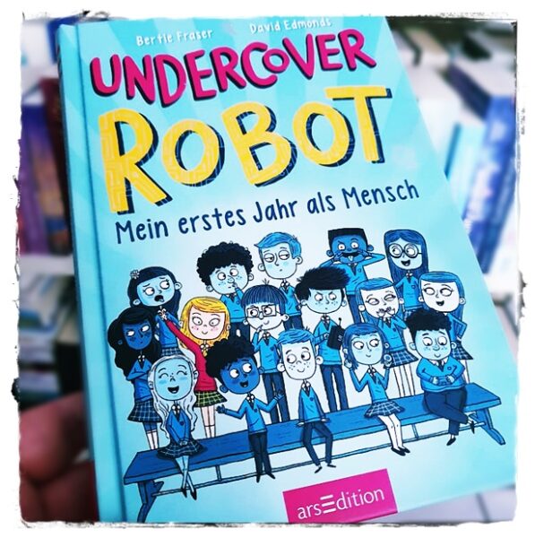 alt="Undercover Robot"