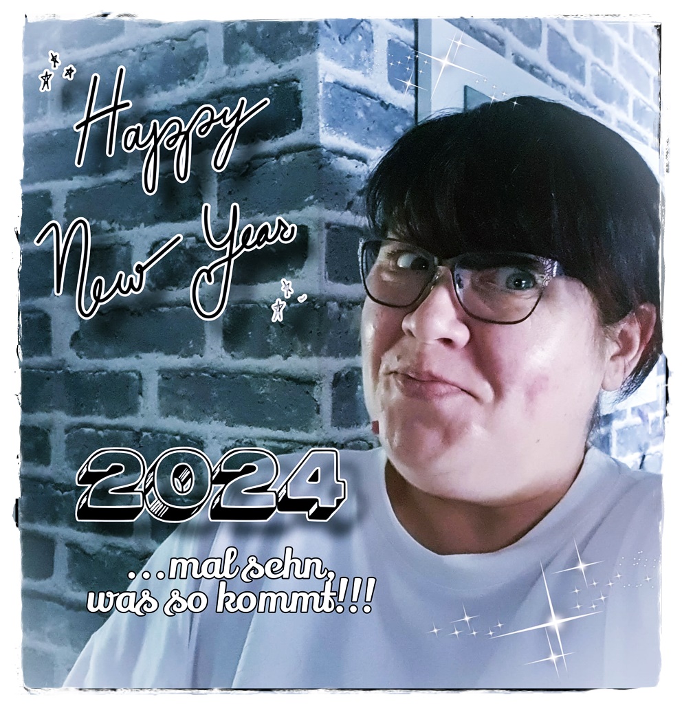 alt="HAPPY NEW YEAR"